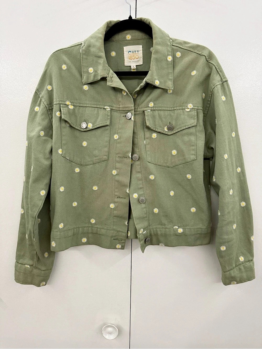 Cali 1850 Olive Green Embroidered Daisy Denim Jacket Size S